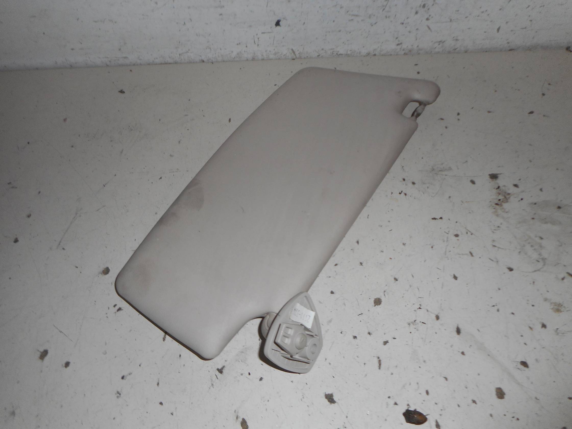 Aletta parasole parabrezza sx.